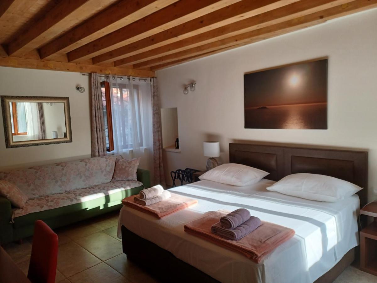 Jr Luxury Guesthouse2 Split Kültér fotó