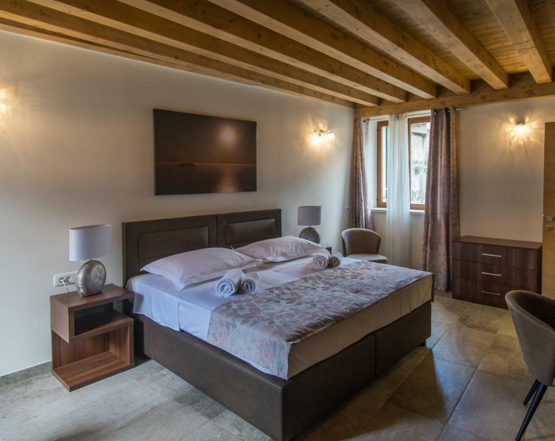 Jr Luxury Guesthouse2 Split Kültér fotó